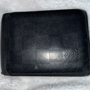 Louis Vuitton Checkered Black Wallet (Authentic)